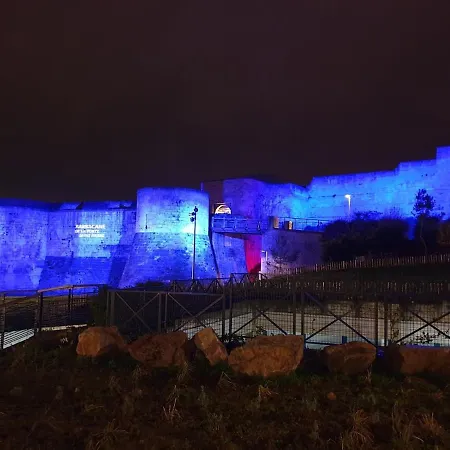 Lumineux T3 Avec Balcon Proche Centre *