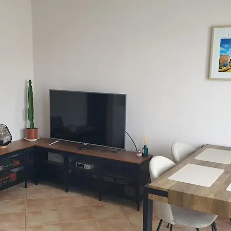 Апартаменты Le Temps Retrouve - 2 Ch - Calme, Fibre & Balcon *